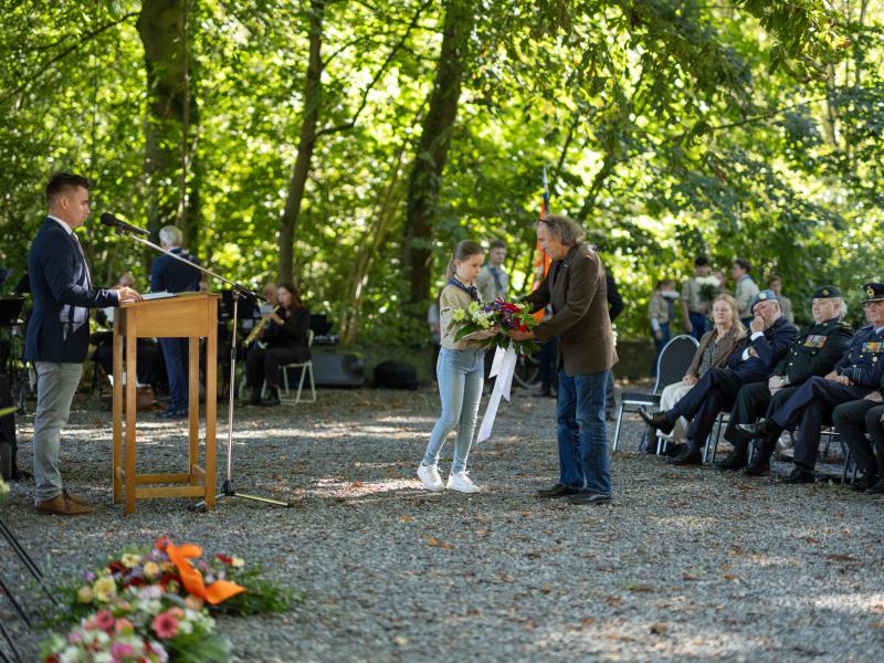 ../public/images/images/fotos/2023/Op Vleugels Der Vrijheid - 24 sept 2023 - 165.jpg